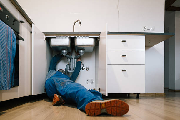 Professional Leak Detection technician working in Mallard, IA